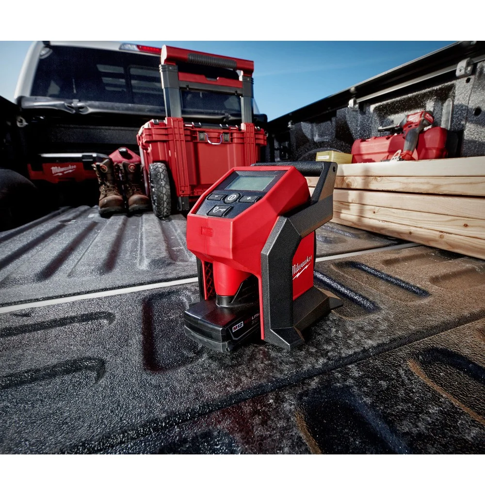 Calibrador Eletronico de Pneu a Bateria 12V Sem Carregador e Bateria 120PSI Milwaukee 2475-20