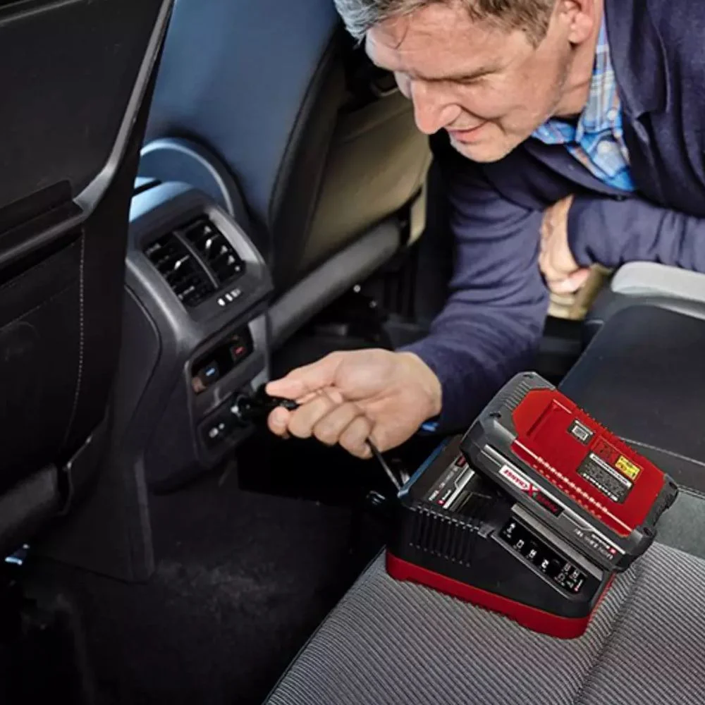 Carregador de Bateria Conexao 12V para Veiculos 12V E 18V Einhell POWER X-CAR