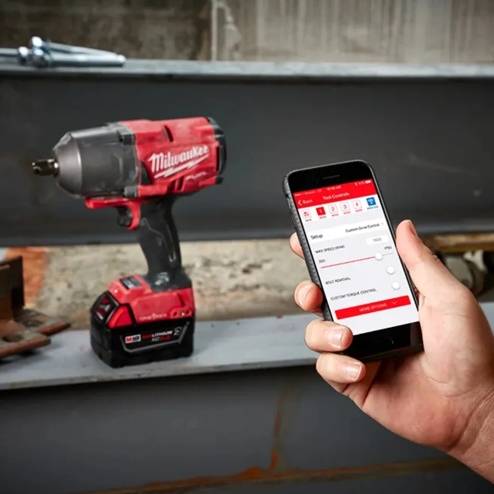 Chave de Impacto a Bateria 18V 298NM Brushless Maleta Carregador e 2 Baterias 5AH 1/2" 220V Milwaukee 2759-259N