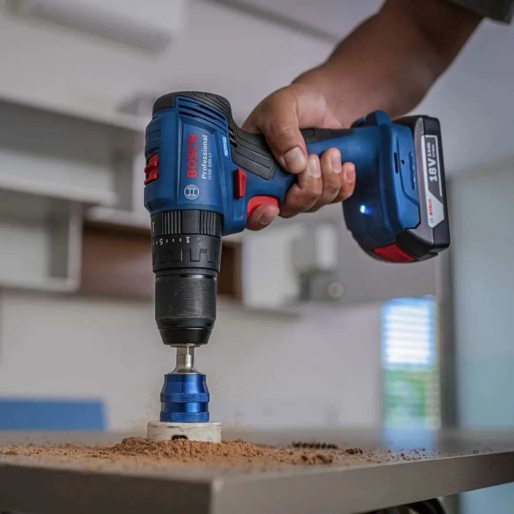 Combo Parafusadeira Furadeira+chave Impacto 18V GSB185li+gdr18V-200 Maleta e 2 Baterias 2AH 1/2" 1/4" Bivolt Bosch 0615A0025X
