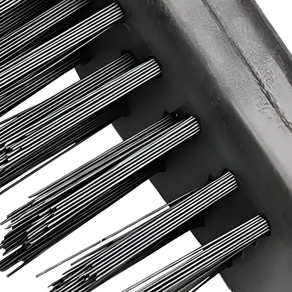 Escova de Aco Carbono Manual Cabo Plastico 16X4 FILEIRAS Thompson 1884