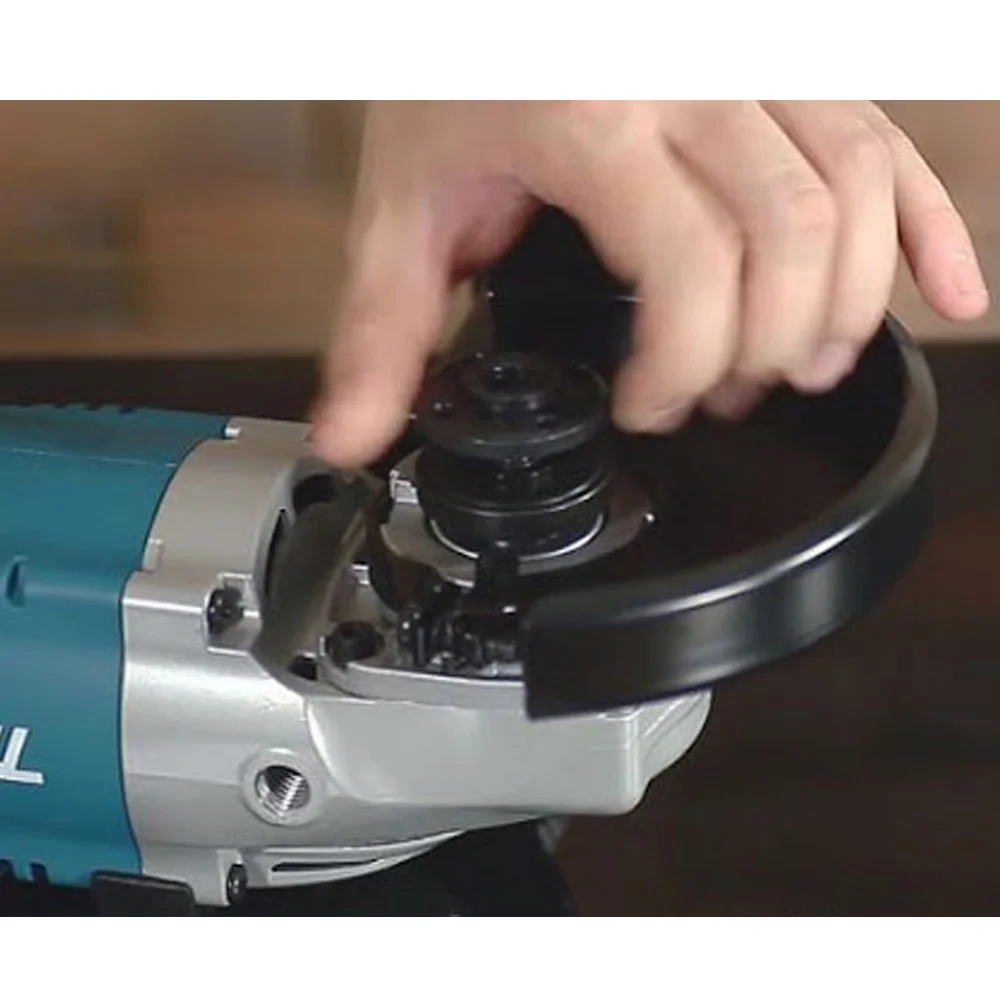 Esmerilhadeira Angular 8500RPM 7" 220V 2200W Makita GA7061R