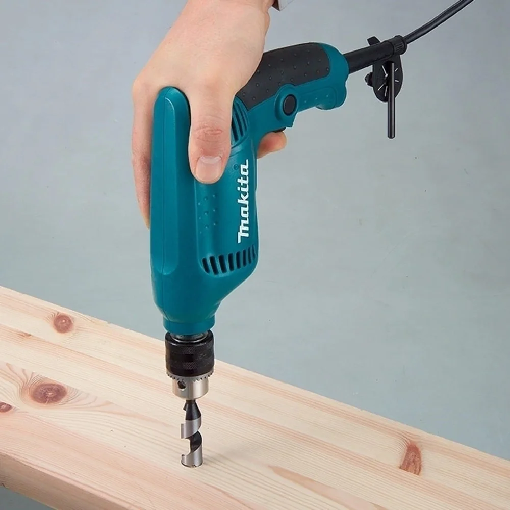 Furadeira Reversivel Velocidade Variavel 3/8" 110V 450W Makita 6412