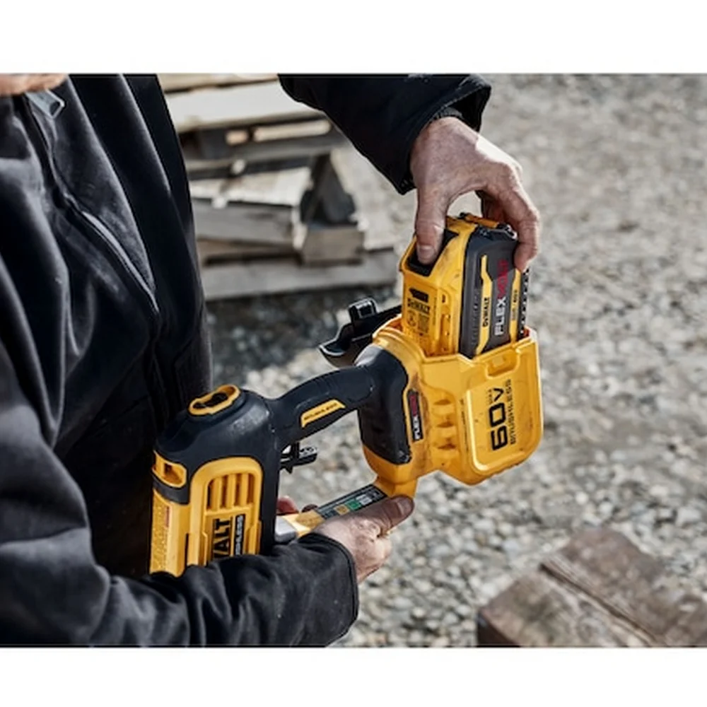 Lavadora de Alta Pressao a Bateria 60V Sem Carregador e Bateria com Mangueira 6M 1000PSI Dewalt DCPW1000B-B3