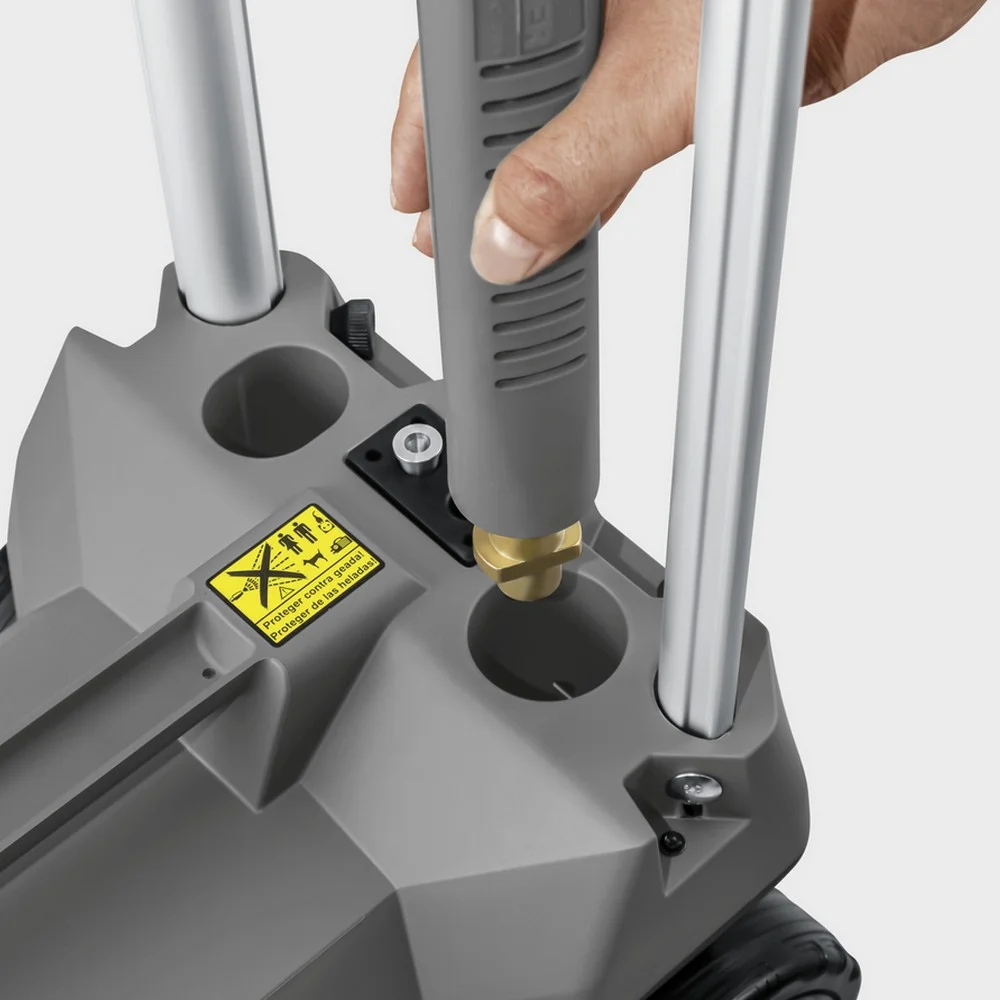Lavadora de Alta Pressao Profissional 8,3L/MIN 2176PSI 220V 2200W Karcher HD585