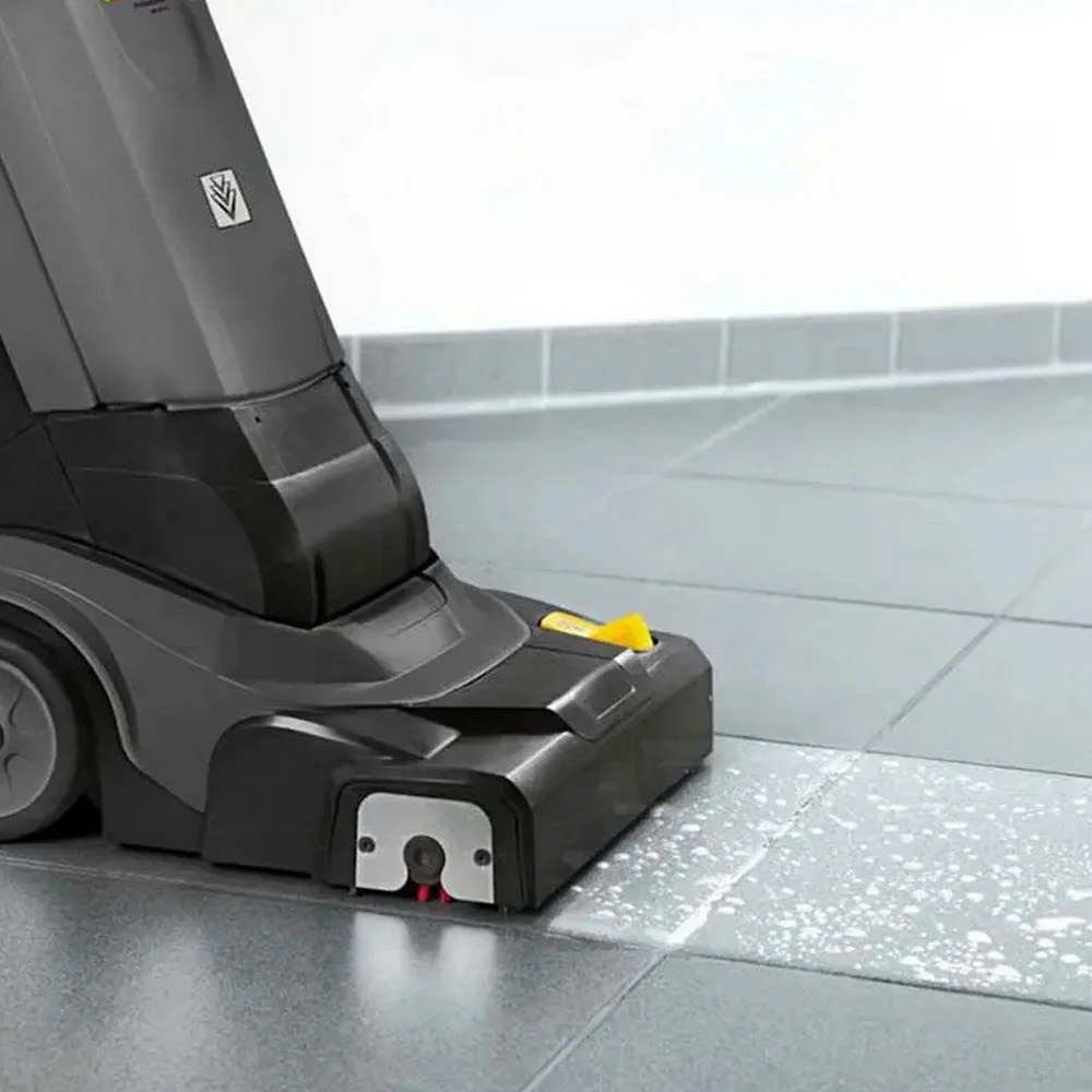 Lavadora e Secadora de Piso 110V 700W Karcher BR30/4C