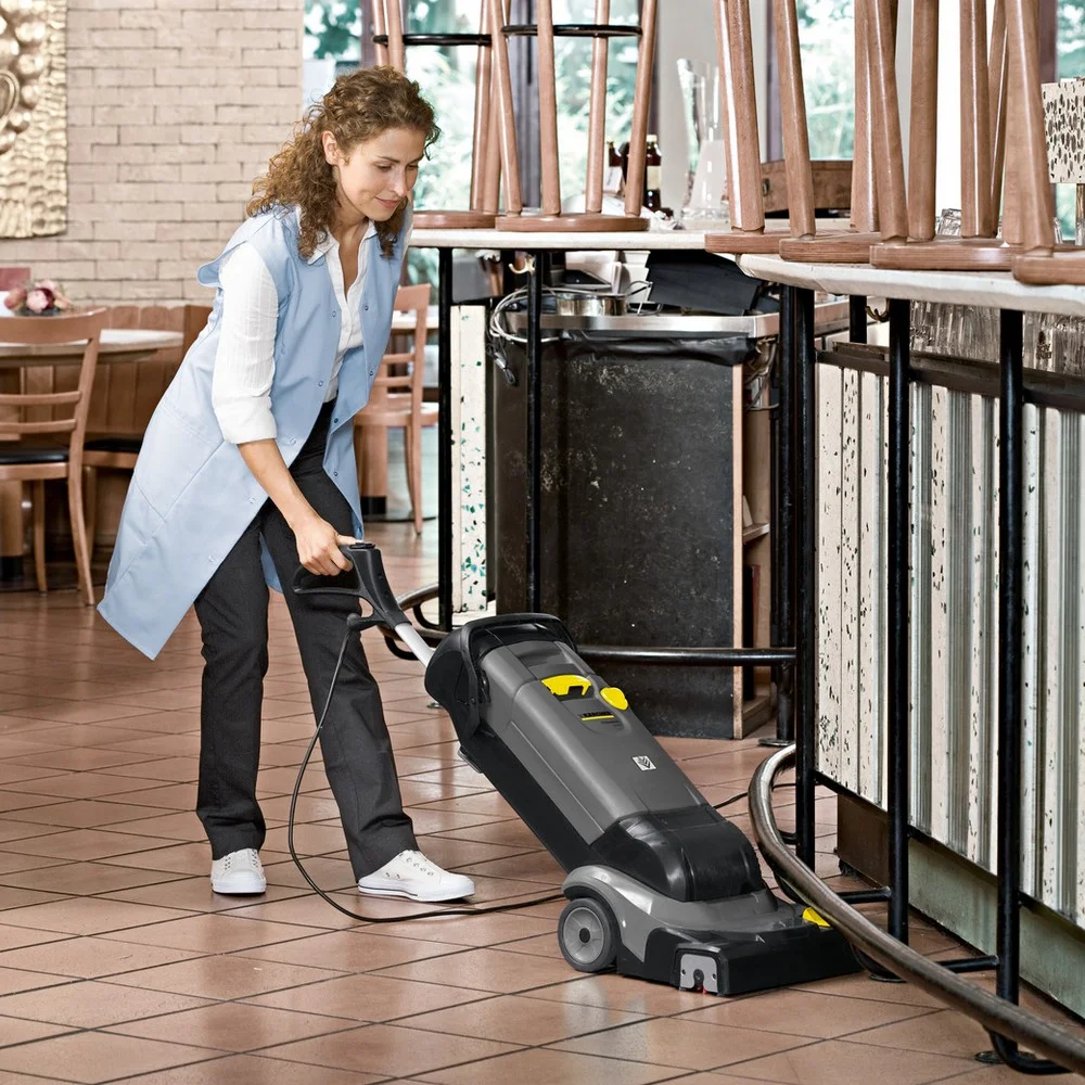 Lavadora e Secadora de Piso 110V 700W Karcher BR30/4C