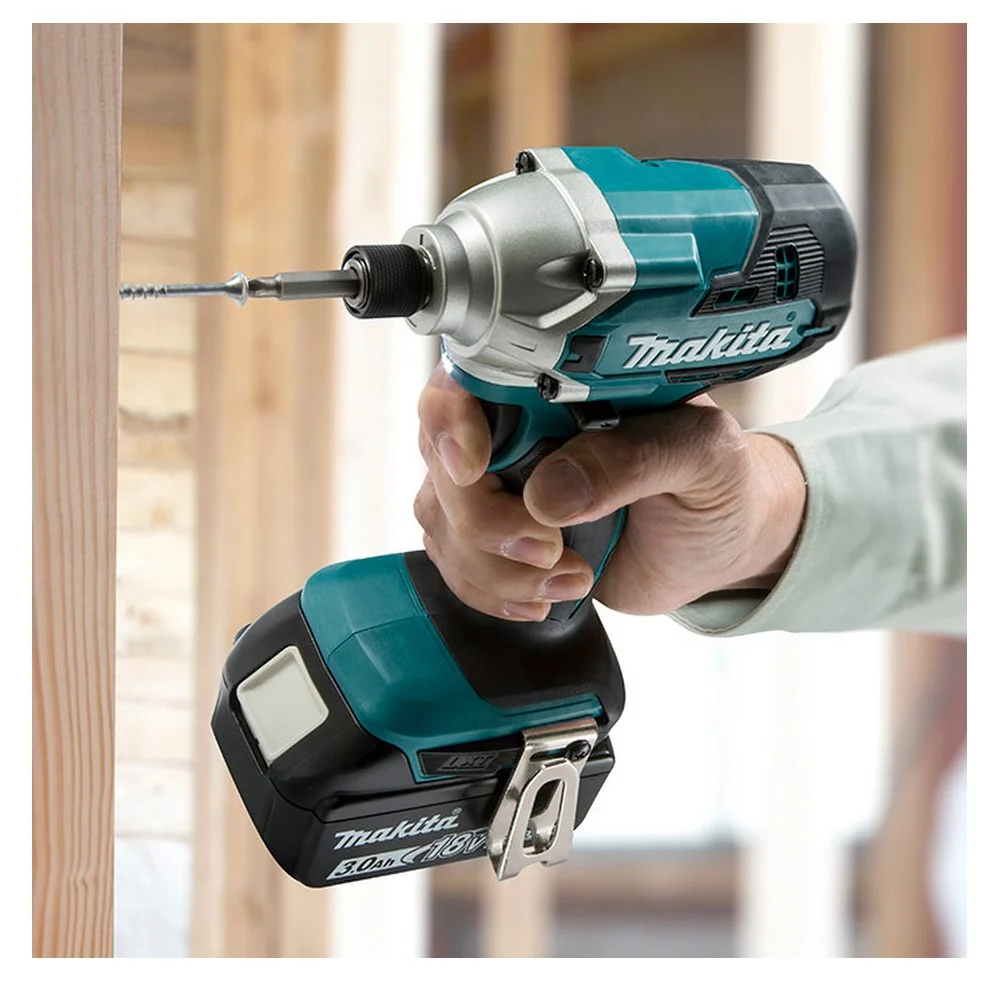 Parafusadeira de Impacto a Bateria 18V 155NM Sem Carregador e Bateria 1/4" Makita DTD156Z