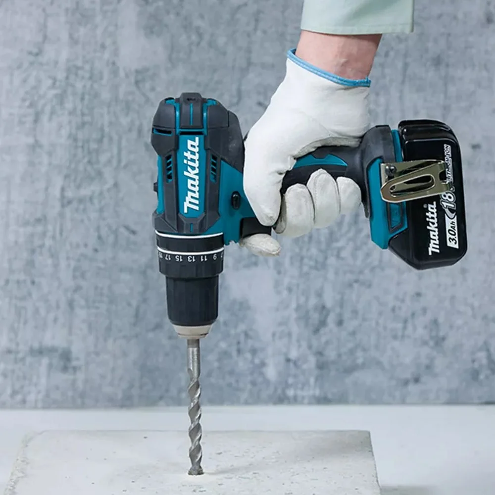 Parafusadeira Furadeira Impacto Bateria 18V Com Maleta Carregador e 1 Bateria 1,5AH 1/2" Bivolt Makita DHP482Y002
