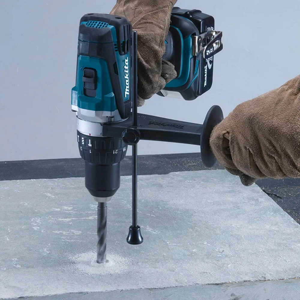 Parafusadeira Furadeira Impacto Bateria 18V Com Maleta Carregador e 2 Baterias 3AH 1/2" Bivolt Makita DHP458RFE