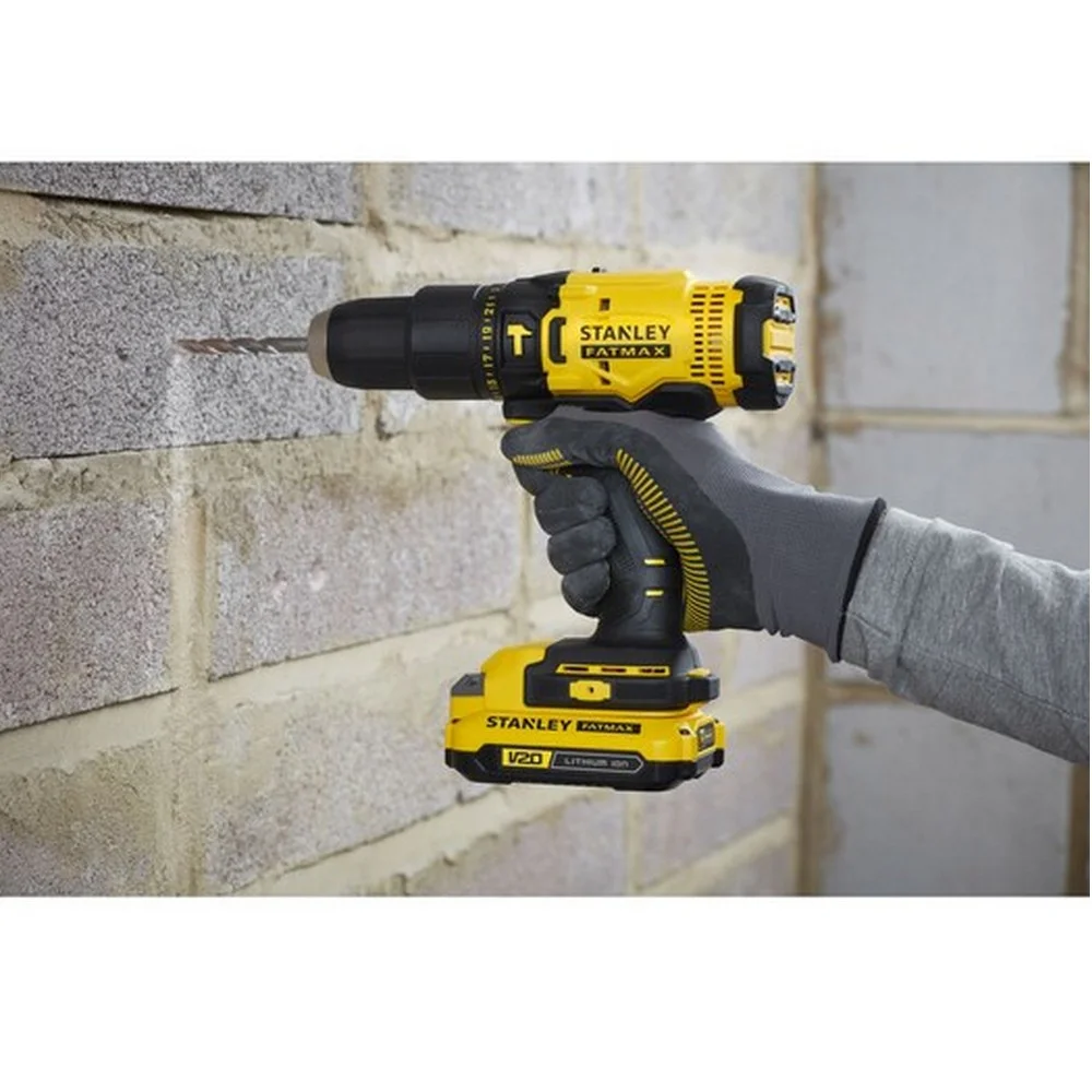 Parafusadeira Furadeira Impacto Bateria 20V Max Com Maleta Carregador e 1 Bateria 1,5AH 1/2" Bivolt Stanley SCD711C1K-BR
