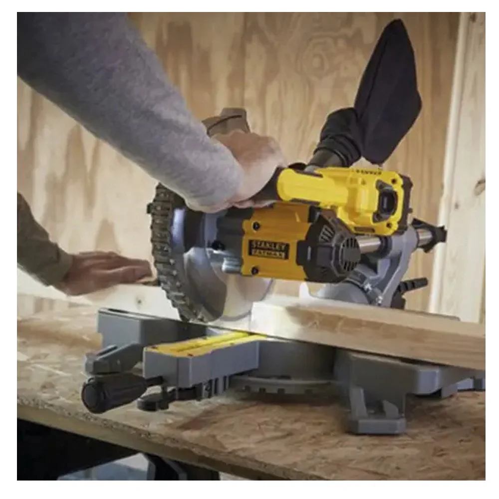 Serra Meia Esquadria a Bateria 20V Max Com Braco Telescopico Sem Carregador e Bateria 7.1/4" Stanley SCM701-B2