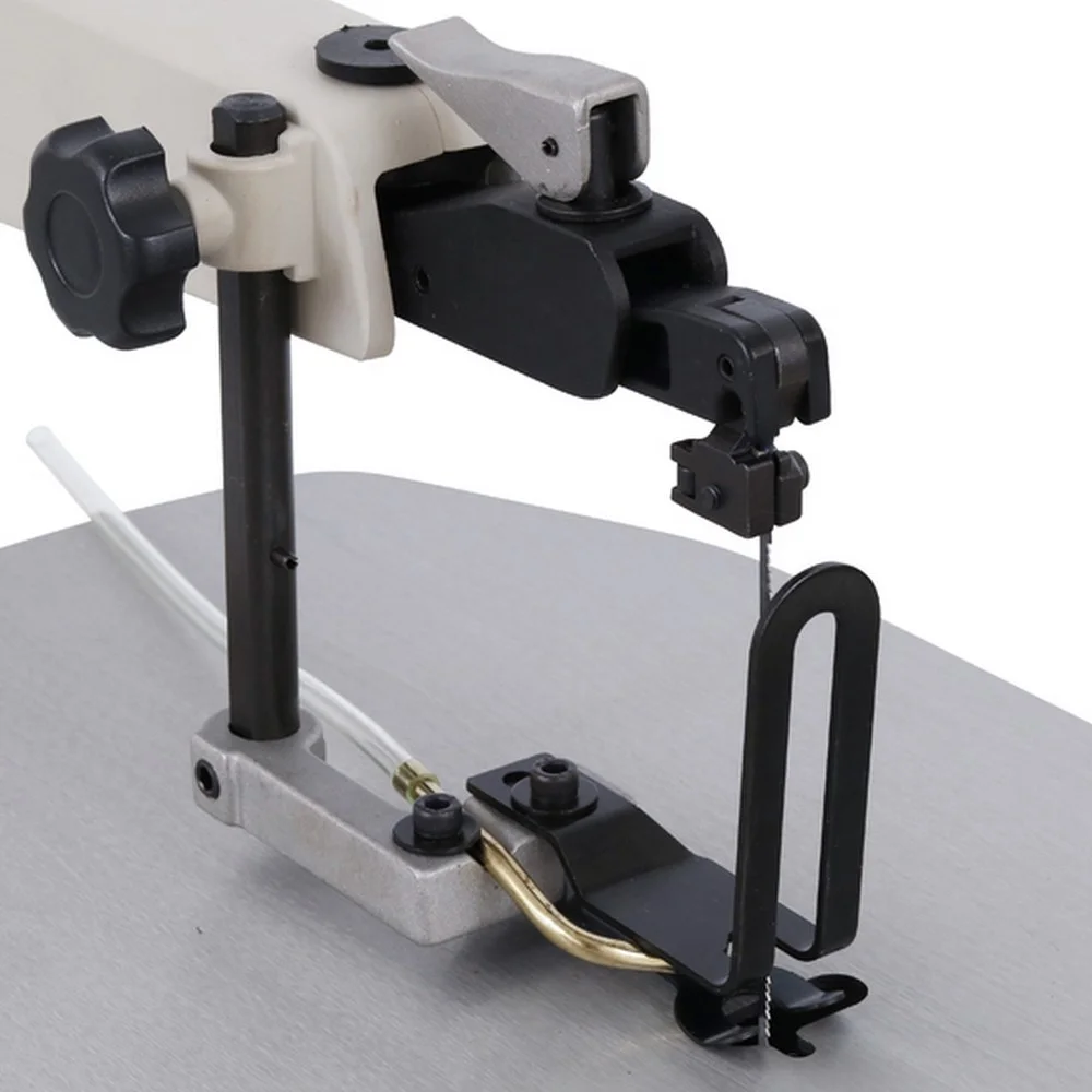 Serra Tico-Tico de Bancada Velocidade Variavel 220V 50W Makita SJ401