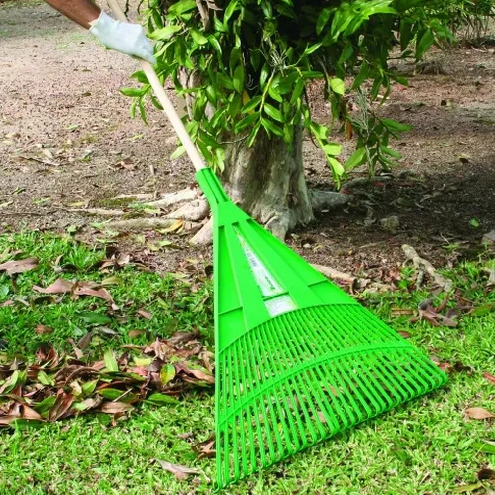 Vassoura Plastica com Cabo Para Jardim 30 DENTES Trapp VS7830