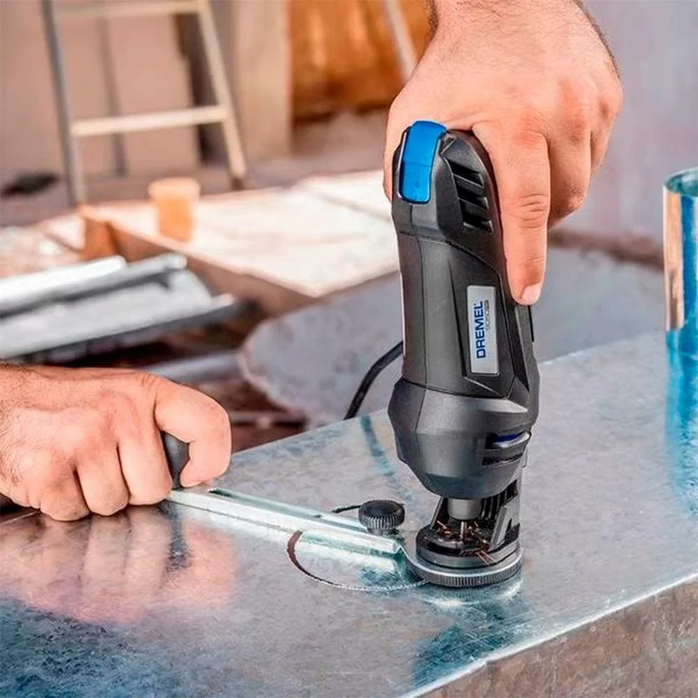 serra de broca Dremel 9050 Pro cortando metal