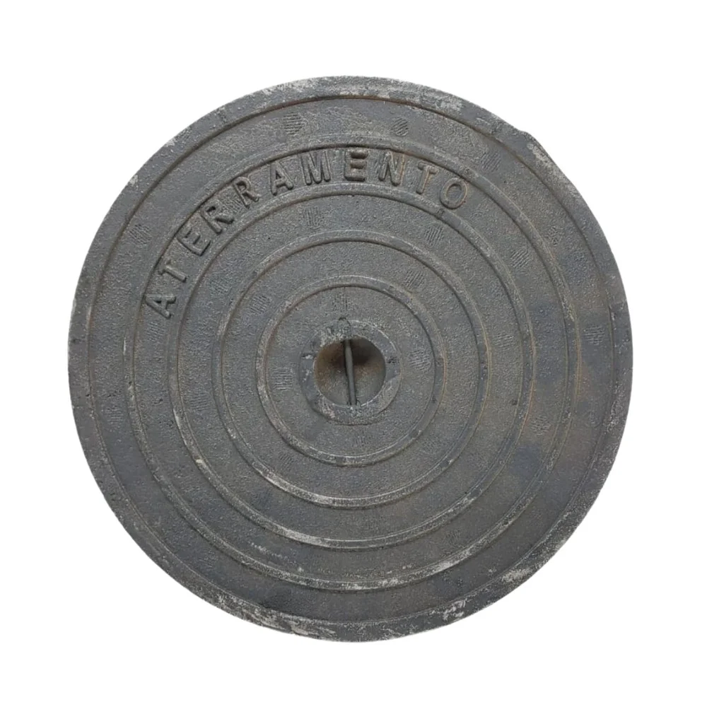 Tampa Redonda em Ferro Fundido 30Cm