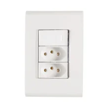 Tomada 4x2 com 1 10 A 250 V e 2 Tomadas 2P+T 20 A 250 V Branco Tramontina
