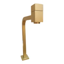 Torneira Quadrada Bancada ¼ Volta Dourada Real/Delta