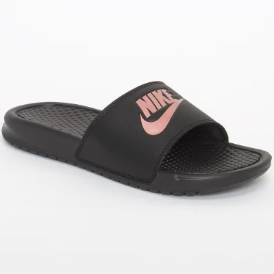 chinelo nike benassi feminino