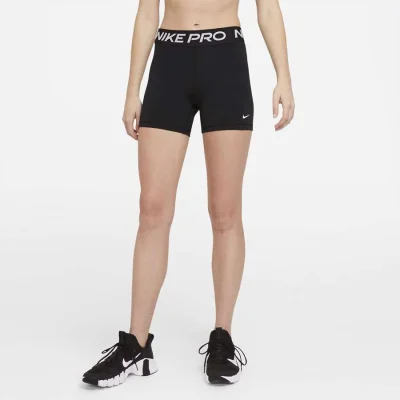 short nike preto feminino