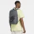MOCHILA NIKE ELEMENTAL UNISSEX GRAFITE/PRETO