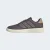 TENIS ADIDAS COURTBLOCK MASCULINO CHUMBO/BEGE