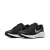TÊNIS NIKE REVOLUTION 7 FEMININO PRETO/DOURADO