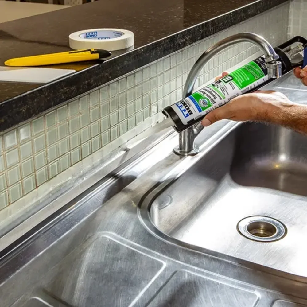 ADESIVO DE SILICONE ACÉTICO CONSTRUÇÃO 256G (270 ML) TRANSPARENTE - TEK BOND