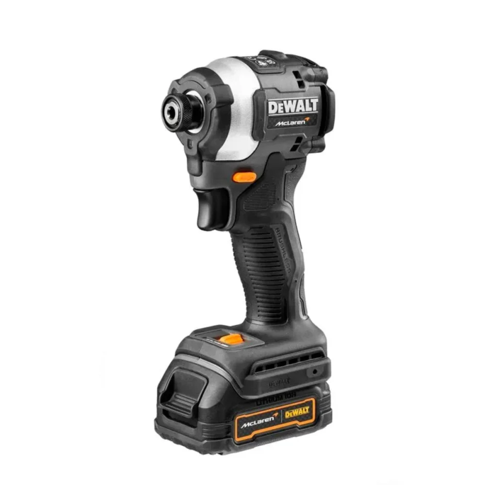 COMBO DE PARAFUSADEIRA / FURADEIRA DE IMPACTO 1/2" + PARAFUSADEIRA DE IMPACTO 1/4" A BATERIA 20V COM 2 BATERIAS E CARREGADOR MCLAREN DCK200ME2GT-BR - DEWALT
