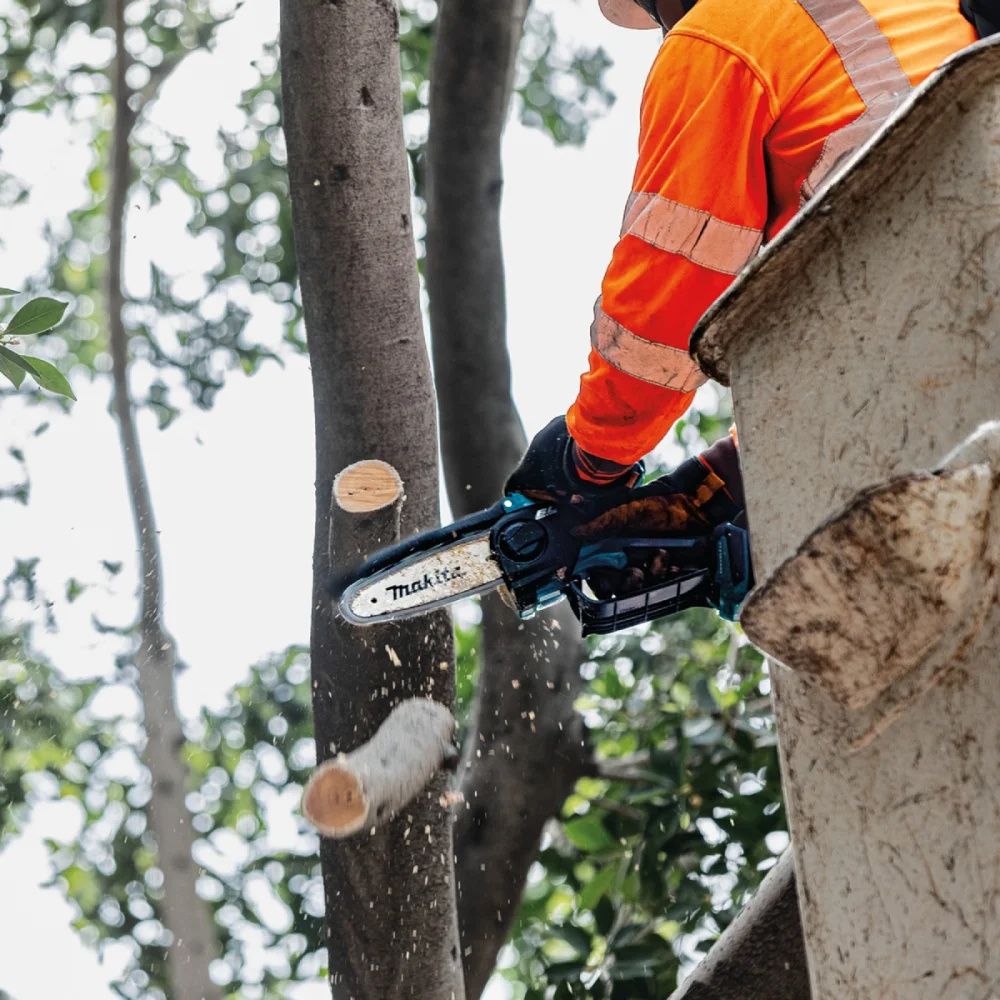 CORTADOR DE GALHO 150 MM A BATERIA 18V BRUSHLESS COM BATERIA E CARREGADOR DUC150SF01 - MAKITA