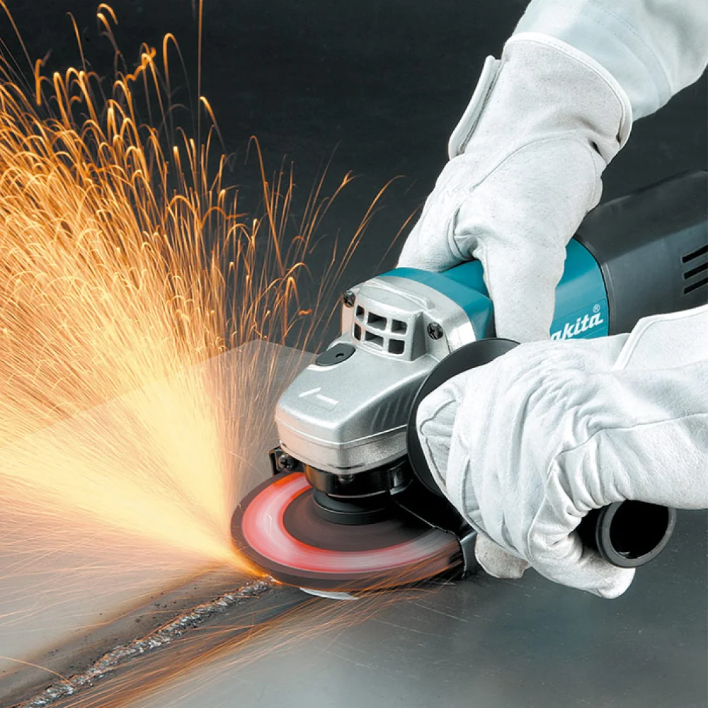 ESMERILHADEIRA ANGULAR 4.1/2" 840 WATTS 220V 9557HNG - MAKITA