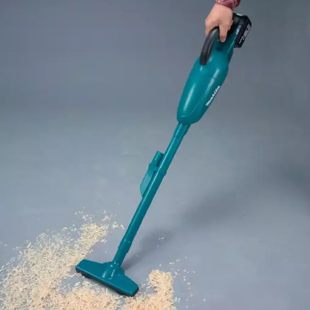 KIT PARAFUSADEIRA E ASPIRADOR 18V MAKITA