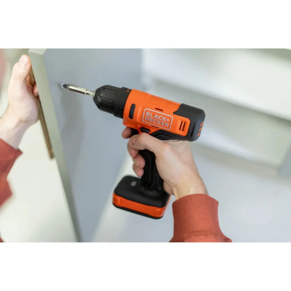 PARAFUSADEIRA / FURADEIRA DE IMPACTO 3/8" 12V BCD712VHD-BR - BLACK & DECKER
