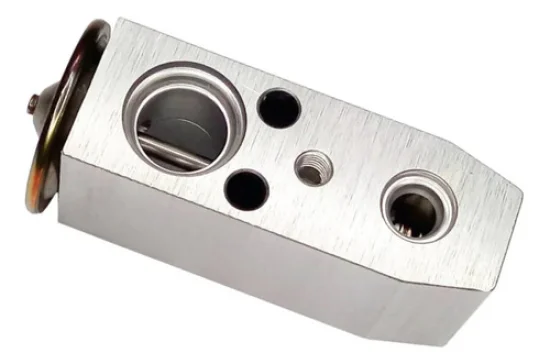 Valvula de Expansao Doosan DL250 /Hyundai Escavadeira /Toyota R12 /Volvo 140 [OEM : 14509331]